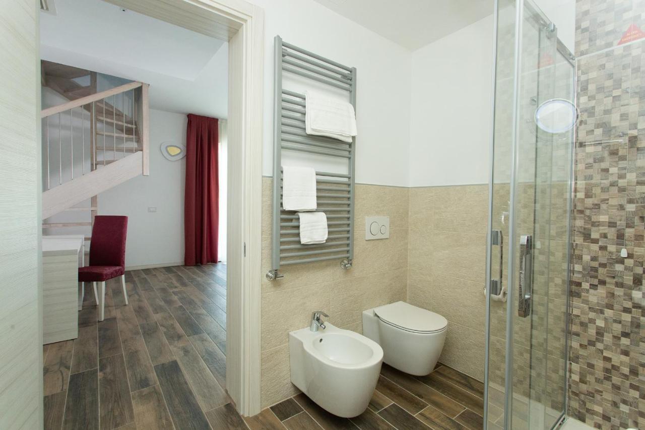 Guest House Dolce Laguna 2 เตสเซรา ภายนอก รูปภาพ